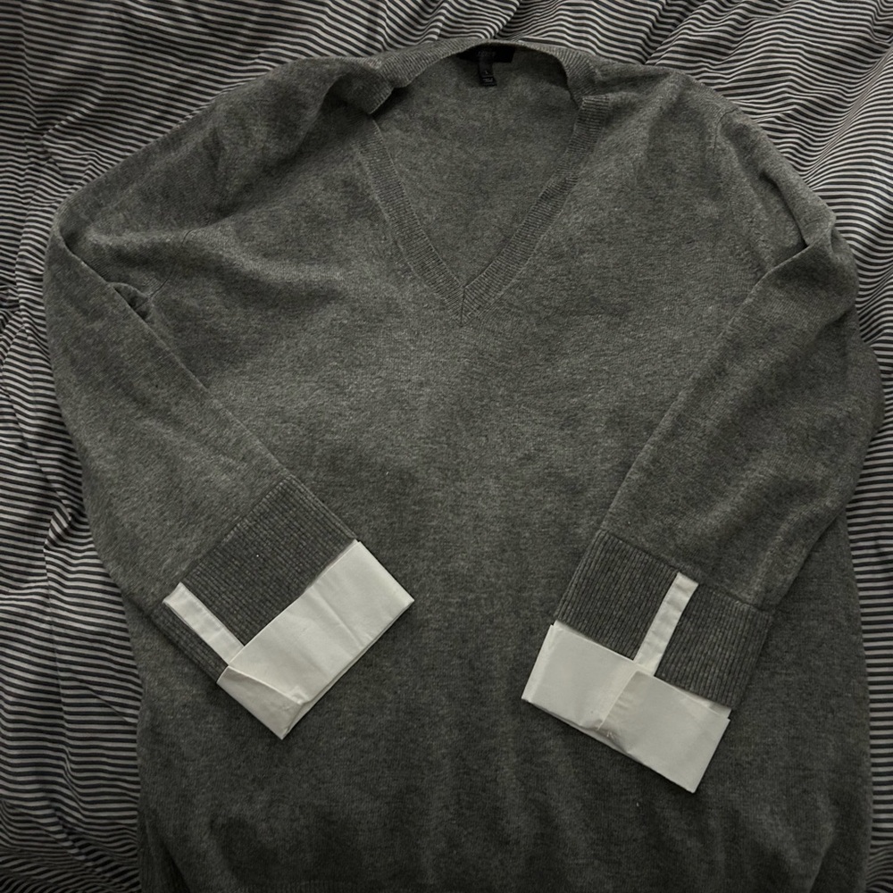 Women’s V-Neck Gray Sweater with Contrast Cuff Detail